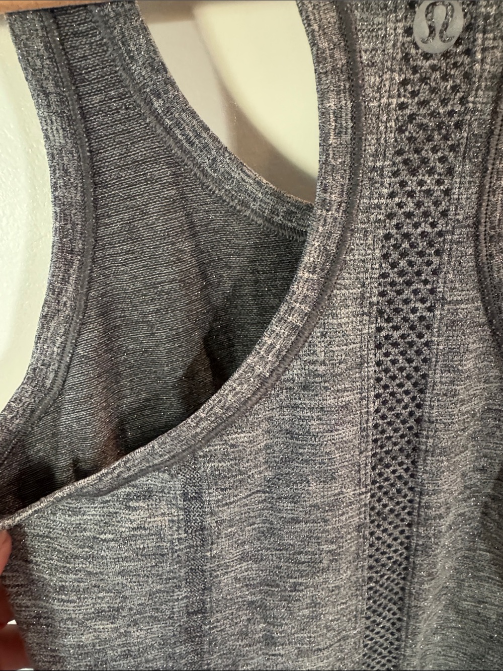 Lululemon Swiftly Tech Racerback Size 4 Heathered Slate - SHIMMER